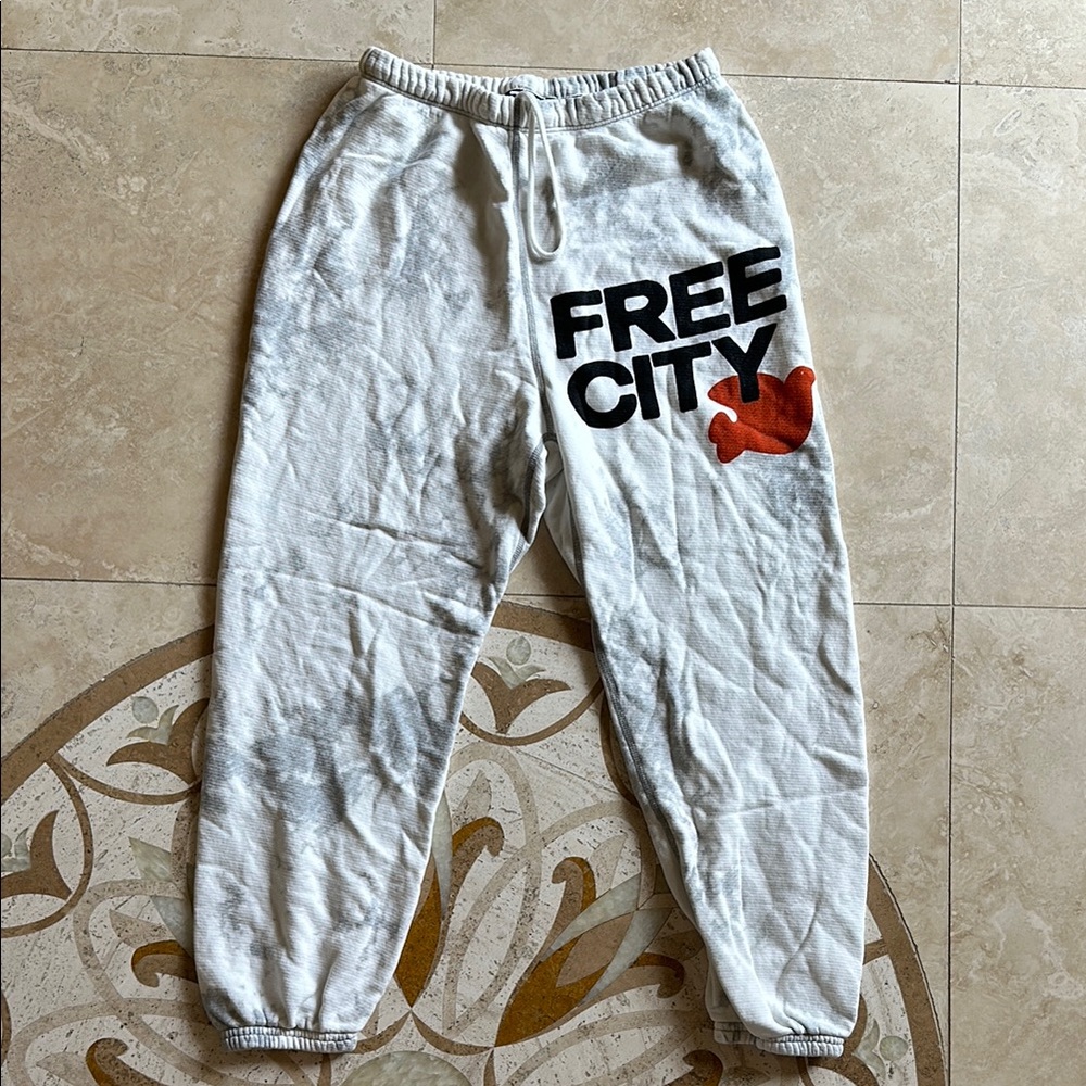 Freecity Sweatpants (Grey Tie)